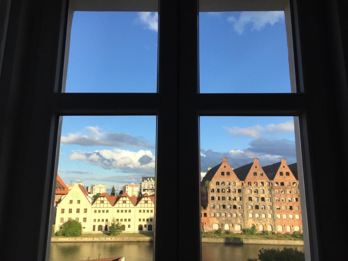 Hello Apartments Amazing River View 4 Bedrooms & Balcony Gdansk Bagian luar foto