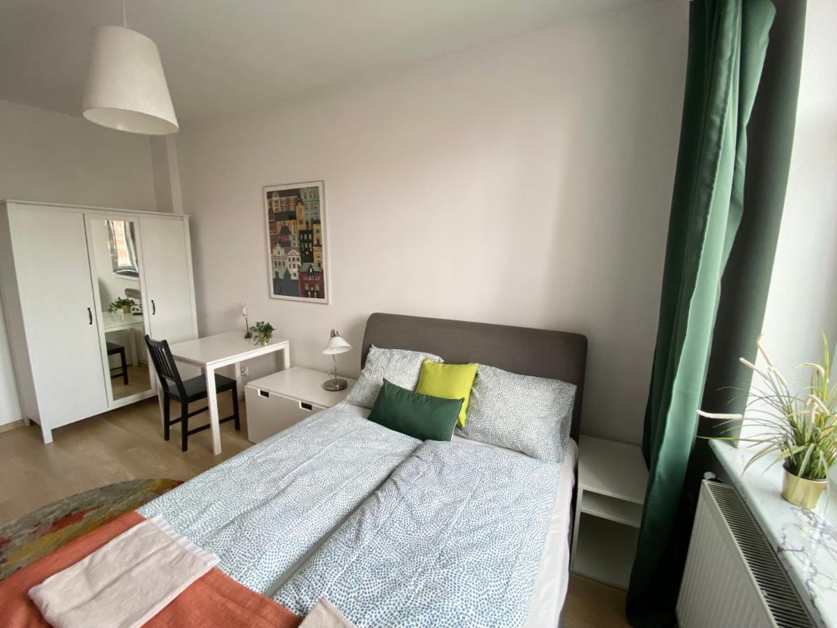 Hello Apartments Amazing River View 4 Bedrooms & Balcony Gdansk Bagian luar foto