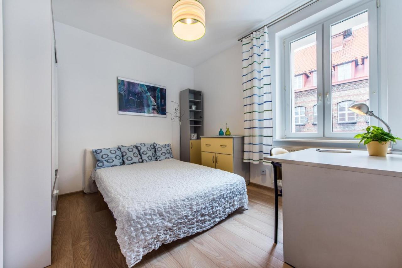 Hello Apartments Amazing River View 4 Bedrooms & Balcony Gdansk Bagian luar foto