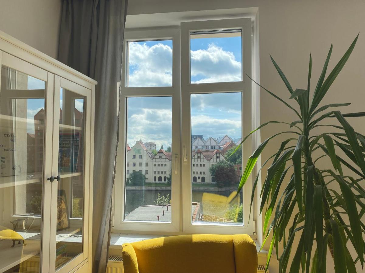 Hello Apartments Amazing River View 4 Bedrooms & Balcony Gdansk Bagian luar foto