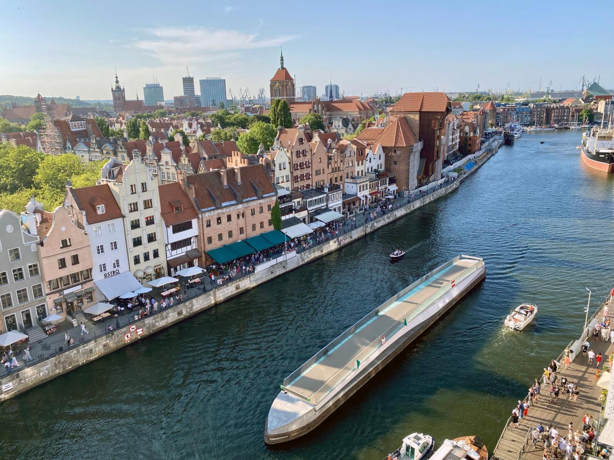 Hello Apartments Amazing River View 4 Bedrooms & Balcony Gdansk Bagian luar foto